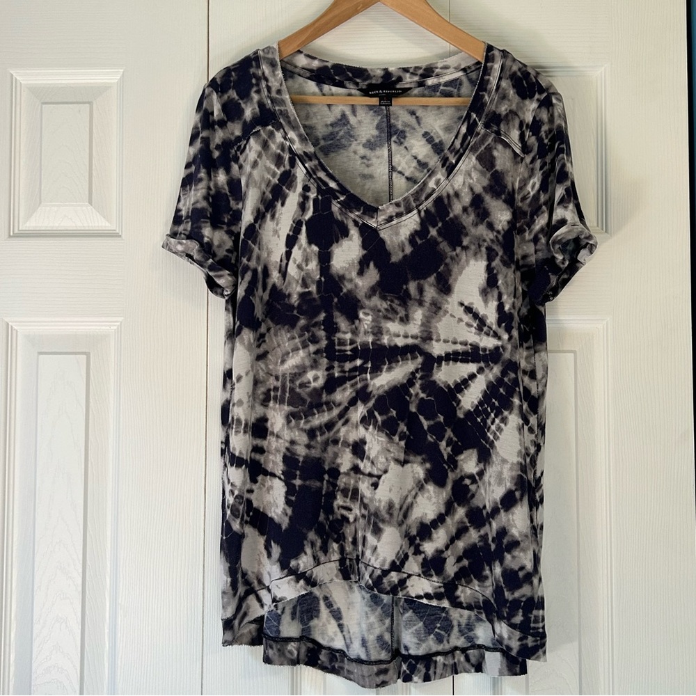 Rock & Republic Black / Navy and Gray Tie-Dye Tee